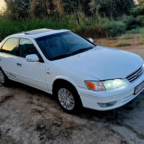 Toyota Camry 2000
