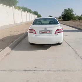 Toyota Camry 2011