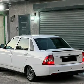 Lada Priora 2015