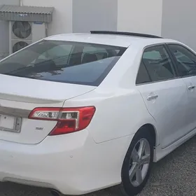 Toyota Camry 2013