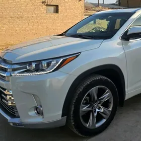 Toyota Highlander 2019