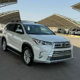Toyota Highlander 2019