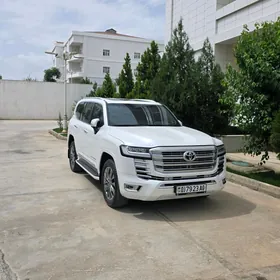 Toyota Land Cruiser 2023