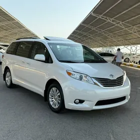 Toyota Sienna 2017