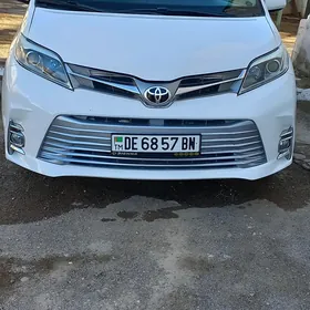 Toyota Sienna 2018