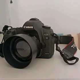 Canon Mark II EOS 5 D