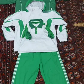 adidas M razmer