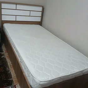 одно местный кровать