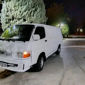 Toyota Hiace 2000
