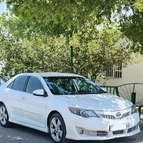 Toyota Camry 2012