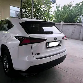 Lexus NX 300 2020
