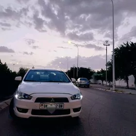 Mitsubishi Lanser 2014