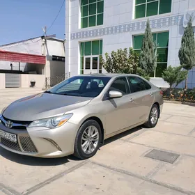 Toyota Camry 2017