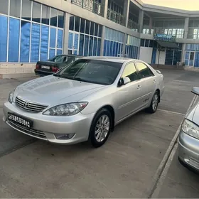 Toyota Camry 2005