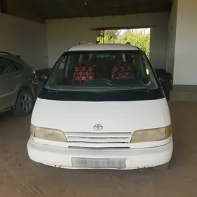Toyota Previa 1993