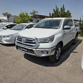 Toyota Hilux 2025