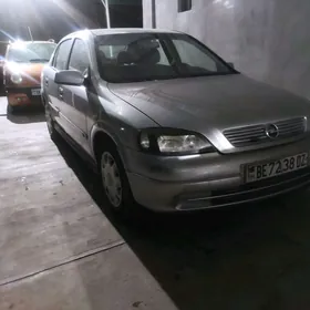 Opel Astra 2004