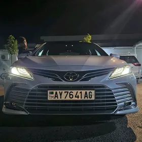 Toyota Camry 2024