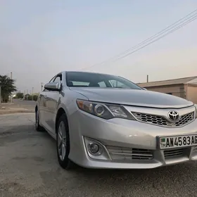 Toyota Camry 2013