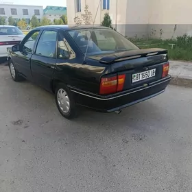 Opel Vectra 1992