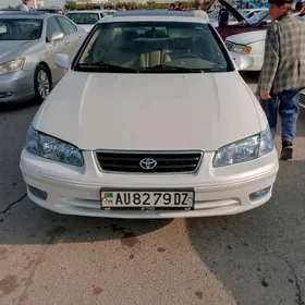 Toyota Camry 1999