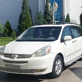 Toyota Sienna 2004