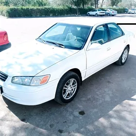 Toyota Camry 2001