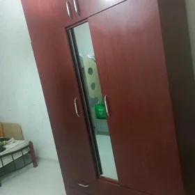 Шкаф