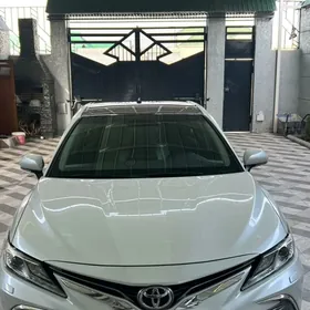 Toyota Camry 2023