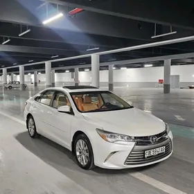 Toyota Camry 2015