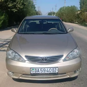 Toyota Camry 2005