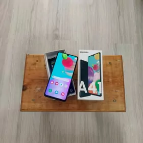 SAMSUNG A41 (4/64)