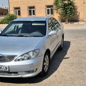 Toyota Camry 2004