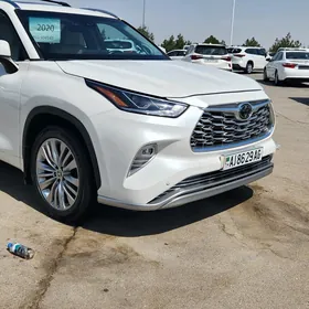 Toyota Highlander 2020