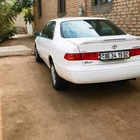 Toyota Camry 2000