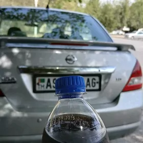 Nissan Tiida 2010
