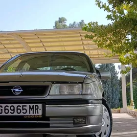 Opel Vectra 1992