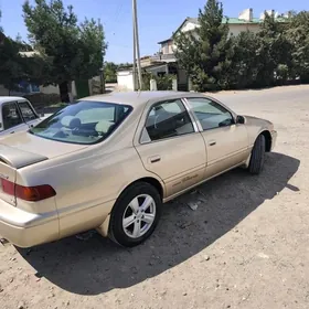 Toyota Camry 2000