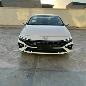 Hyundai Elantra 2025