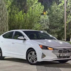 Hyundai Elantra 2020