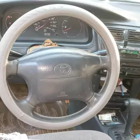 Toyota Corolla 1995