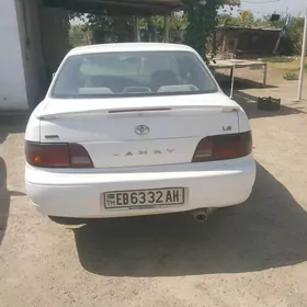 Toyota Camry 1993