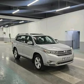Toyota Highlander 2013