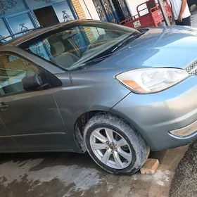 Toyota Sienna 2004