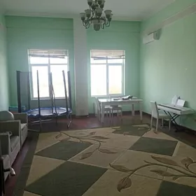 Sowetskiy elitka 3 komnat