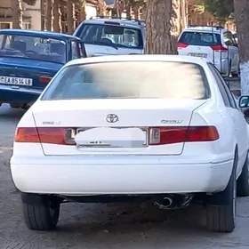 Toyota Camry 2001
