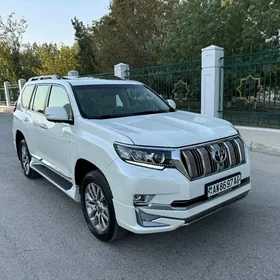 Toyota Land Cruiser Prado 2023