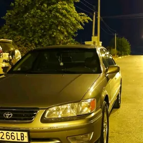 Toyota Camry 2000