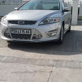 Ford Mondeo 2013