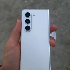 Samsung z fold 5